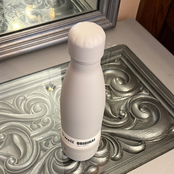 S'well Original 17 oz Fog Gray Bottle with Bumper - Picture 4 of 8